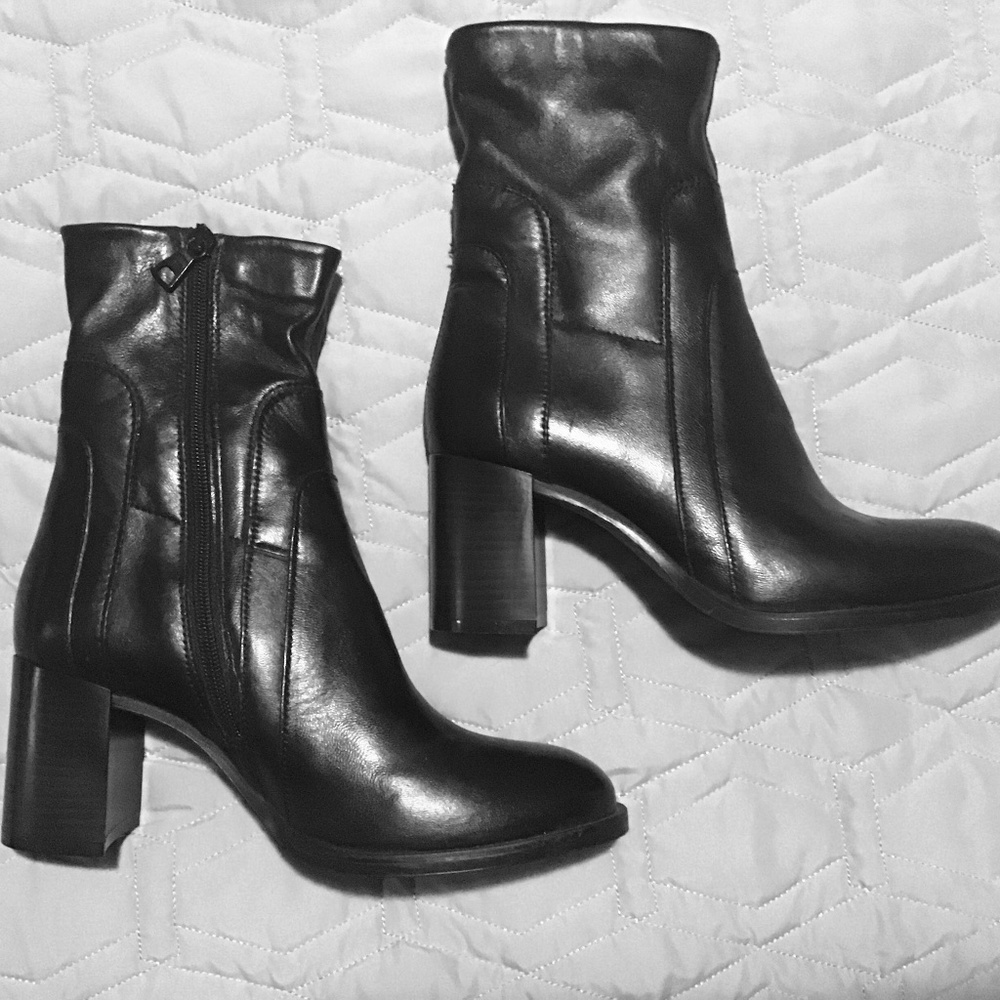 Mjus Black Leather Boots